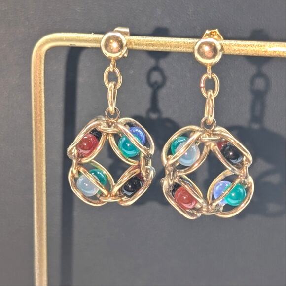 VTG B & B Bates and Bacon Co. Caged Agate Orb Beads in 1/20 12K GF Post Earrings - Picture 3 of 5